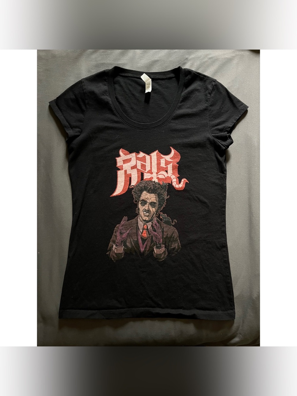 Ghost Band Women’s Fitted Tee Large Prequelle Rats Cardinal Copia